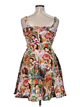 Neiman Marcus Women's Dresses On Sale Up To 90% Off Retail | ThredUp