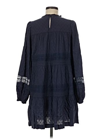 Old Navy Casual Dress (view 2)