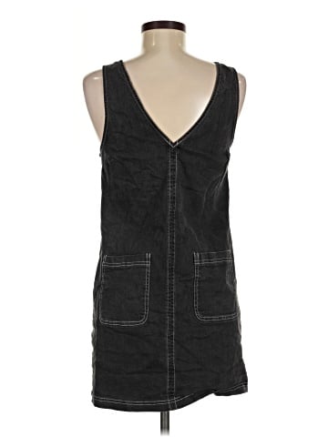 Urban Outfitters Casual Dress (view 2)