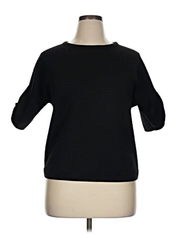 Max Studio 3/4 Sleeve T-Shirt (view 1)
