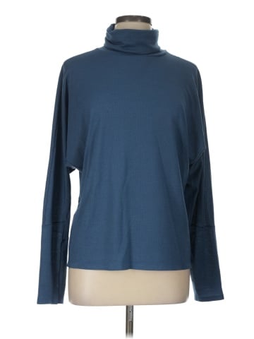 Lululemon Athletica Long Sleeve Turtleneck (view 1)