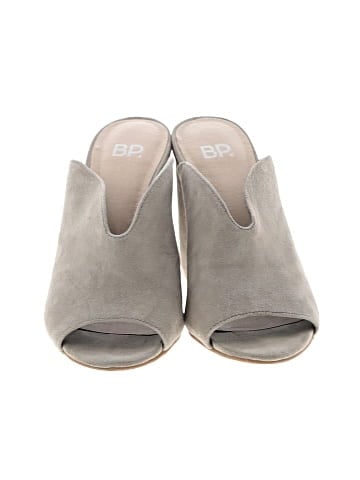 BP. Heels (view 2)