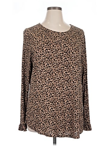 24/7 Maurices Long Sleeve T-Shirt (view 1)