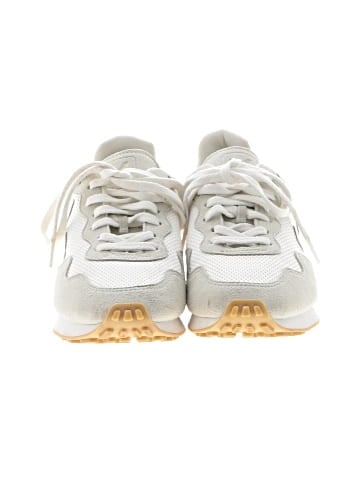 VEJA Sneakers (view 2)