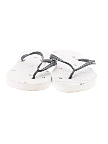 Gap Flip Flops (view 2)