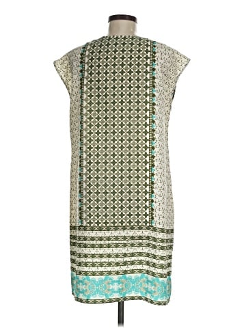 Old Navy Casual Dress (view 2)