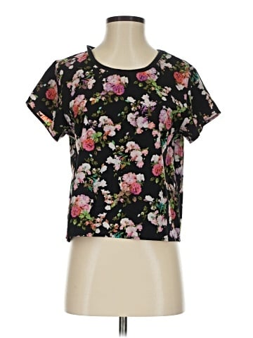 Decree Short Sleeve Top (view 1)