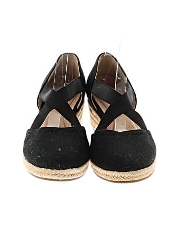 Kelly & Katie Wedges (view 2)