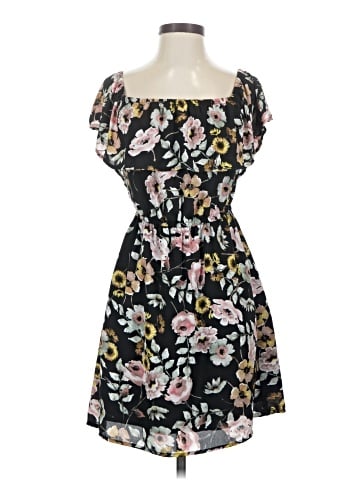 Cupcakes & Cashmere Casual Dress (view 1)