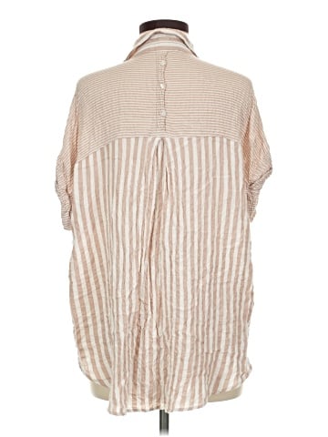 Jane and Delancey Short Sleeve Blouse (view 2)