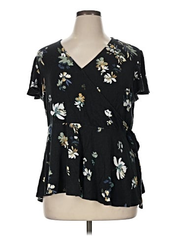 Evri Short Sleeve T-Shirt (view 1)