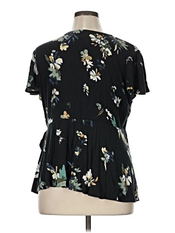 Evri Short Sleeve T-Shirt (view 2)