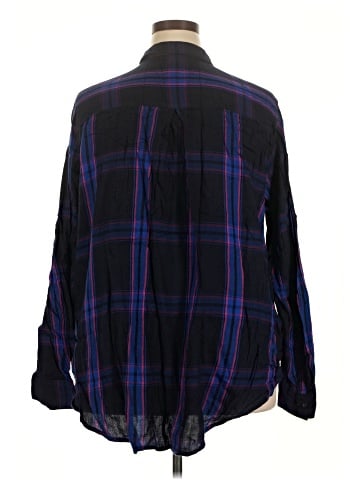 Chaps Long Sleeve Button-Down Shirt (view 2)