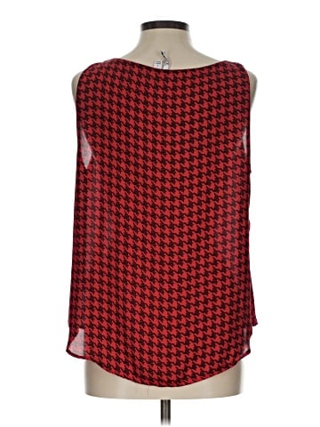 Elle Sleeveless Blouse (view 2)