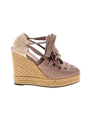 Castaner Wedges (view 1)