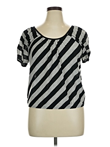 Bongo Short Sleeve Blouse (view 1)
