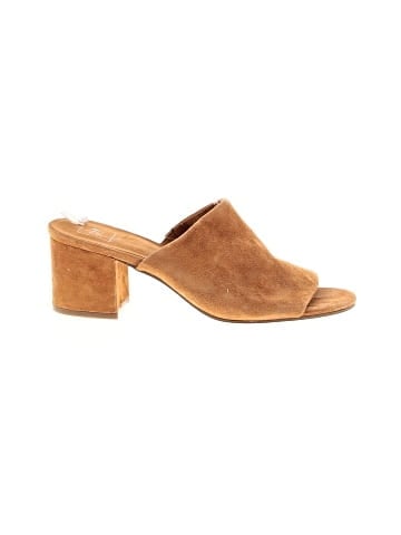 Gap Sandals (view 1)