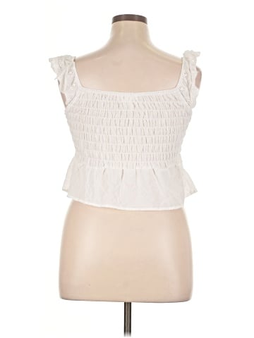 Urban Romantics Sleeveless Blouse (view 2)