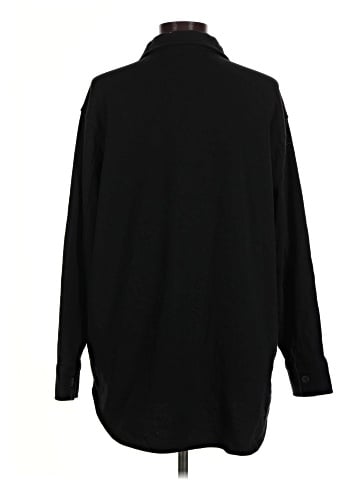 Gap Long Sleeve Button-Down Shirt (view 2)