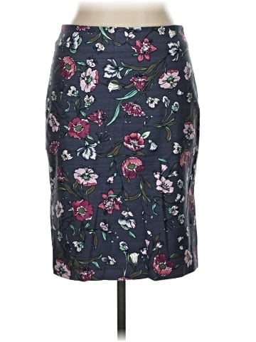 Ann Taylor LOFT Outlet Casual Skirt (view 1)