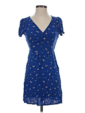 American Eagle Outfitters Casual Dress (view 1)