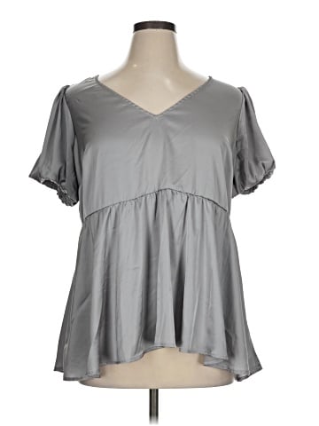 Torrid Short Sleeve T-Shirt (view 1)