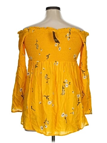 Torrid 3/4 Sleeve Blouse (view 2)