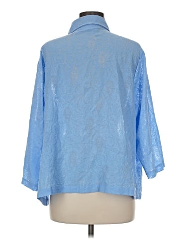 First Issue by Liz Claiborne 3/4 Sleeve Button-Down Shirt (view 2)