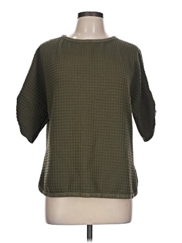 Max Studio 3/4 Sleeve T-Shirt (view 1)