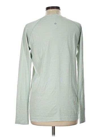 Lululemon Athletica Long Sleeve T-Shirt (view 2)