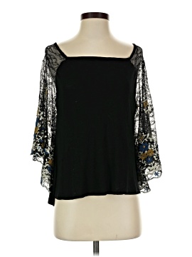 Akemi + Kin 3/4 Sleeve Top
