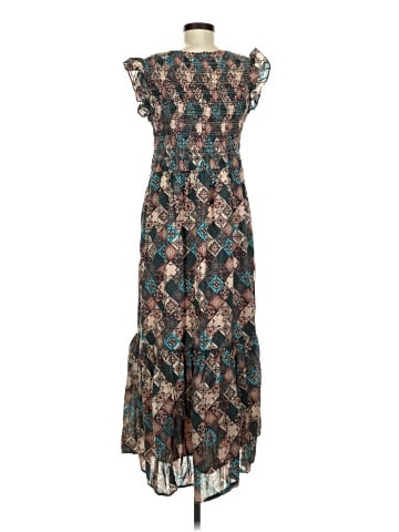 Urban Outfitters Casual Dress (view 2)