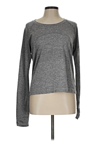 Lululemon Athletica Long Sleeve T-Shirt (view 1)