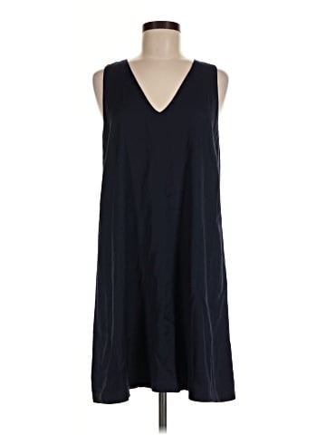 Alice + Olivia Casual Dress (view 1)