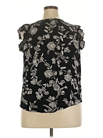 Old Navy Sleeveless Blouse (view 2)