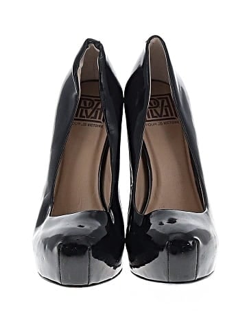 Pour La Victoire Heels (view 2)