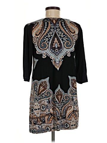 Cha Cha Vente Casual Dress (view 2)