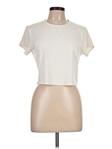 Uniqlo Short Sleeve T-Shirt (view 1)