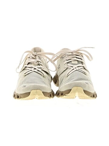 On Cloud Sneakers (view 2)