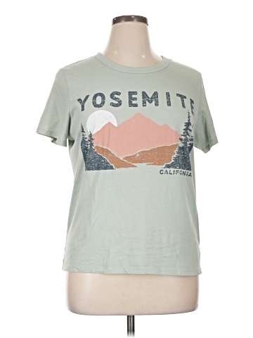 Zoe+Liv Short Sleeve T-Shirt (view 1)