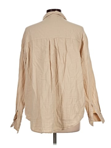 Gap Long Sleeve Button-Down Shirt (view 2)
