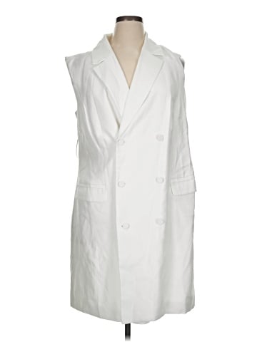 ELOQUII Tuxedo Vest (view 1)