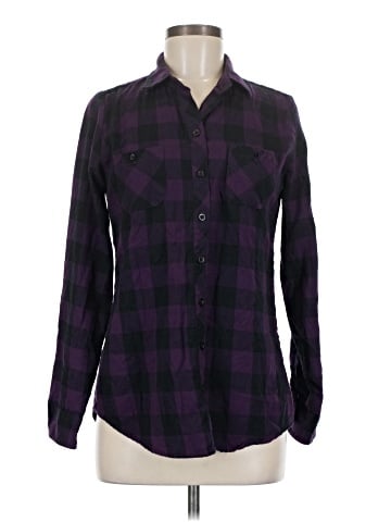 Hot Topic Long Sleeve Button-Down Shirt (view 1)