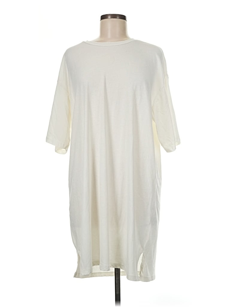 Pre-owned Zara Casual Dress In White