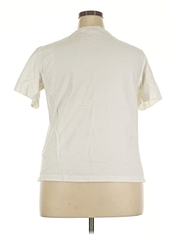 Bill Blass Short Sleeve T-Shirt (view 2)