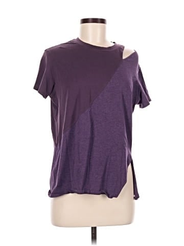 Lululemon Athletica Short Sleeve T-Shirt (view 1)