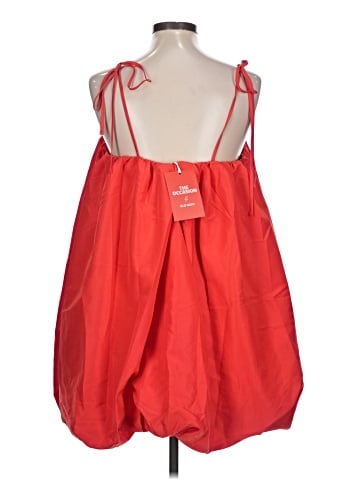 The Occasion by Old Navy Sleeveless Top (view 2)