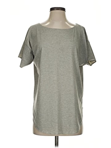 Uniqlo Short Sleeve T-Shirt (view 1)