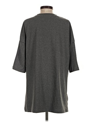 Unbranded 3/4 Sleeve T-Shirt (view 2)