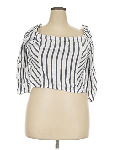 Soho JEANS NEW YORK & COMPANY Short Sleeve Top (view 1)